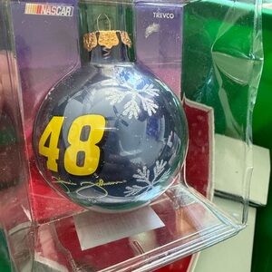 2006 Jimmie Johnson ornament New!